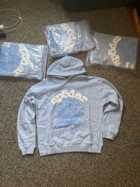 Sasdeer Light Blue Crewneck Hoodie - Men's Pullover